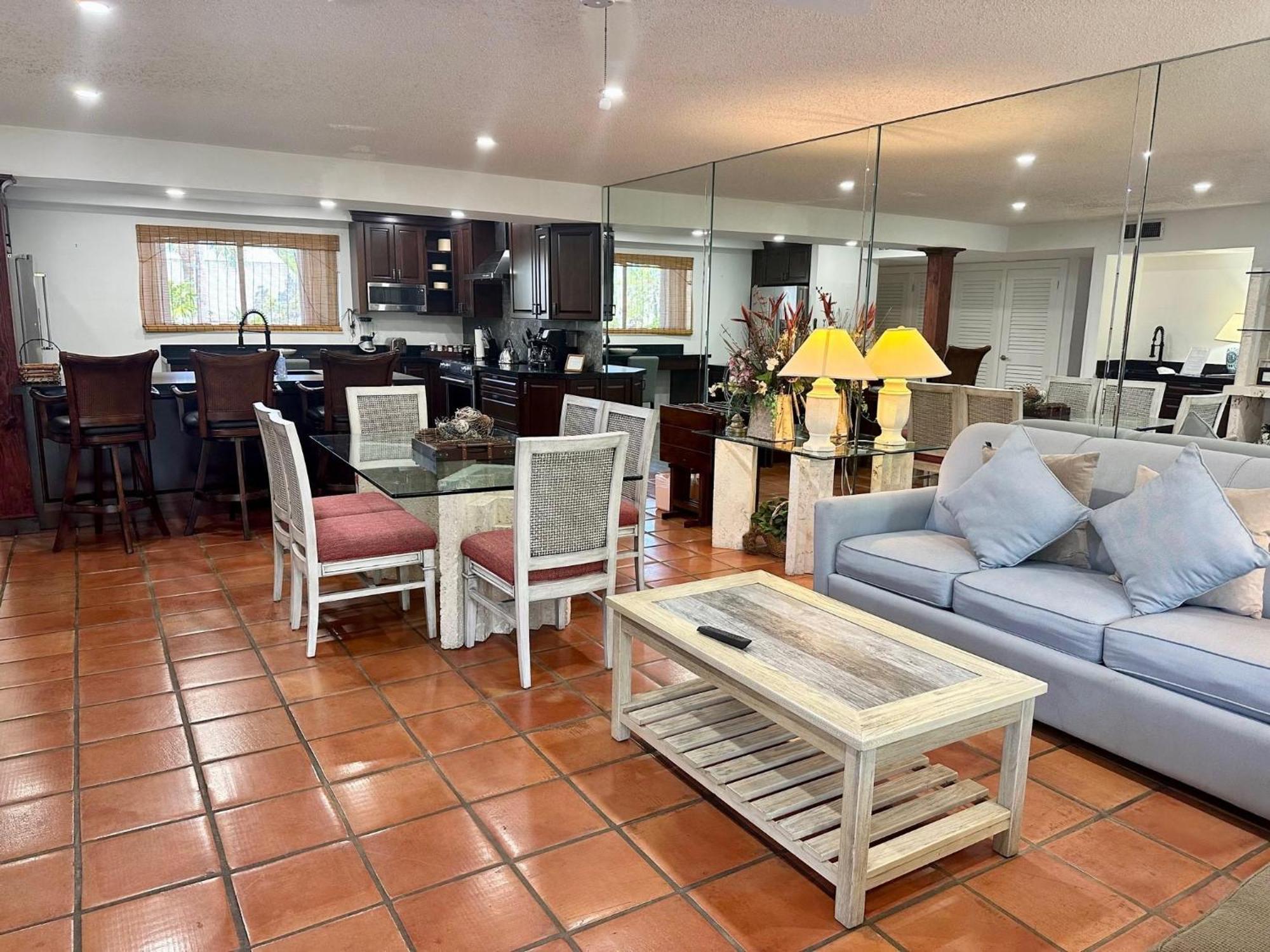Beautifully Renovated Summer Of 2020 Come And Enjoy This Lovely Unit 키웨스트 외부 사진
