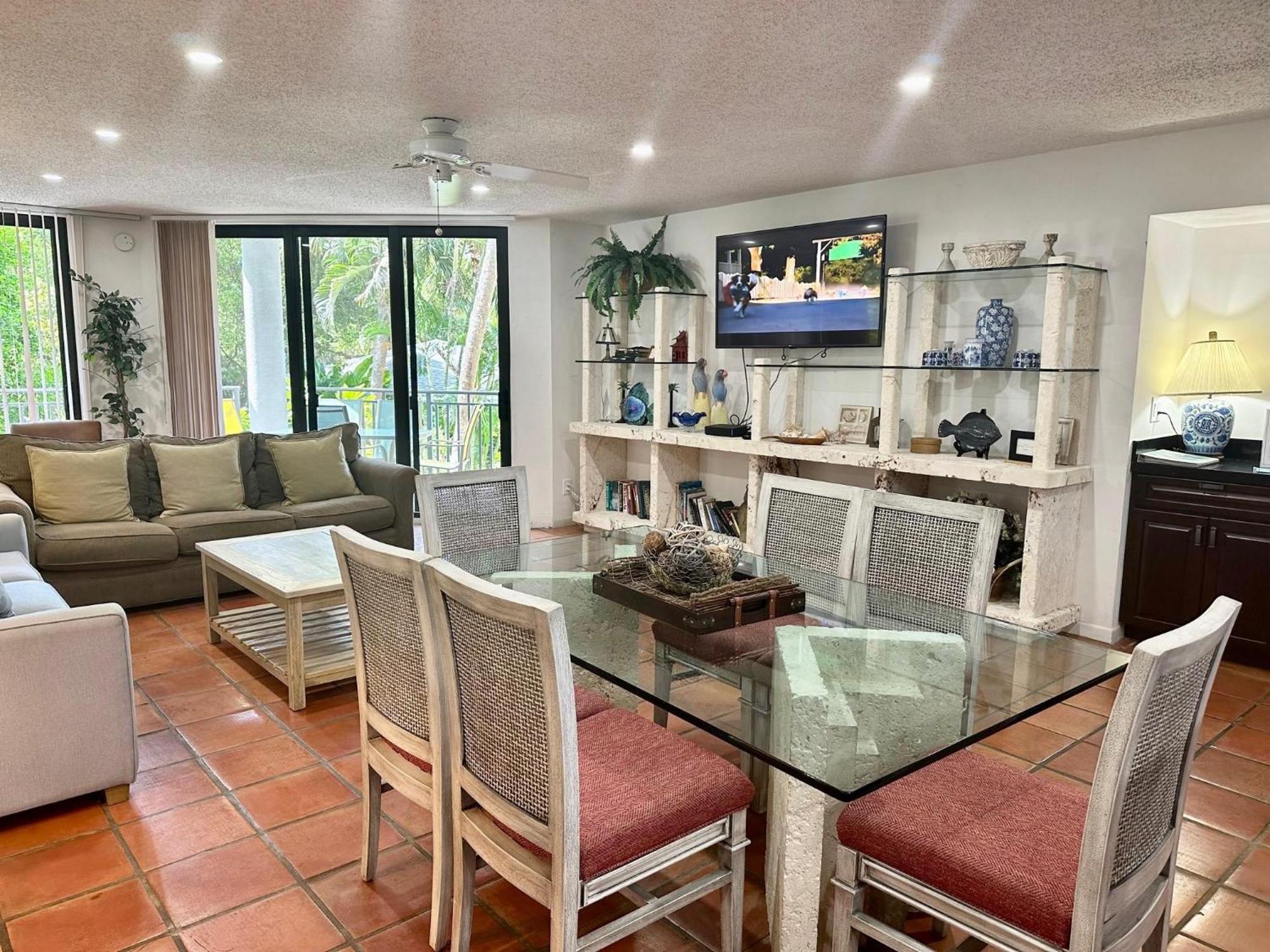 Beautifully Renovated Summer Of 2020 Come And Enjoy This Lovely Unit 키웨스트 외부 사진